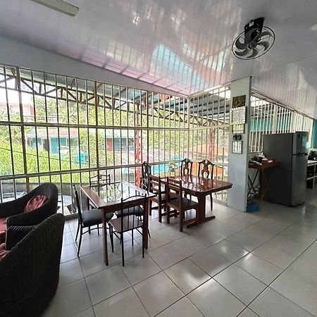 Blue Morpho House B&B Manuel Antonio Esterno foto