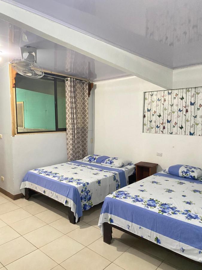 Blue Morpho House B&B Manuel Antonio Esterno foto