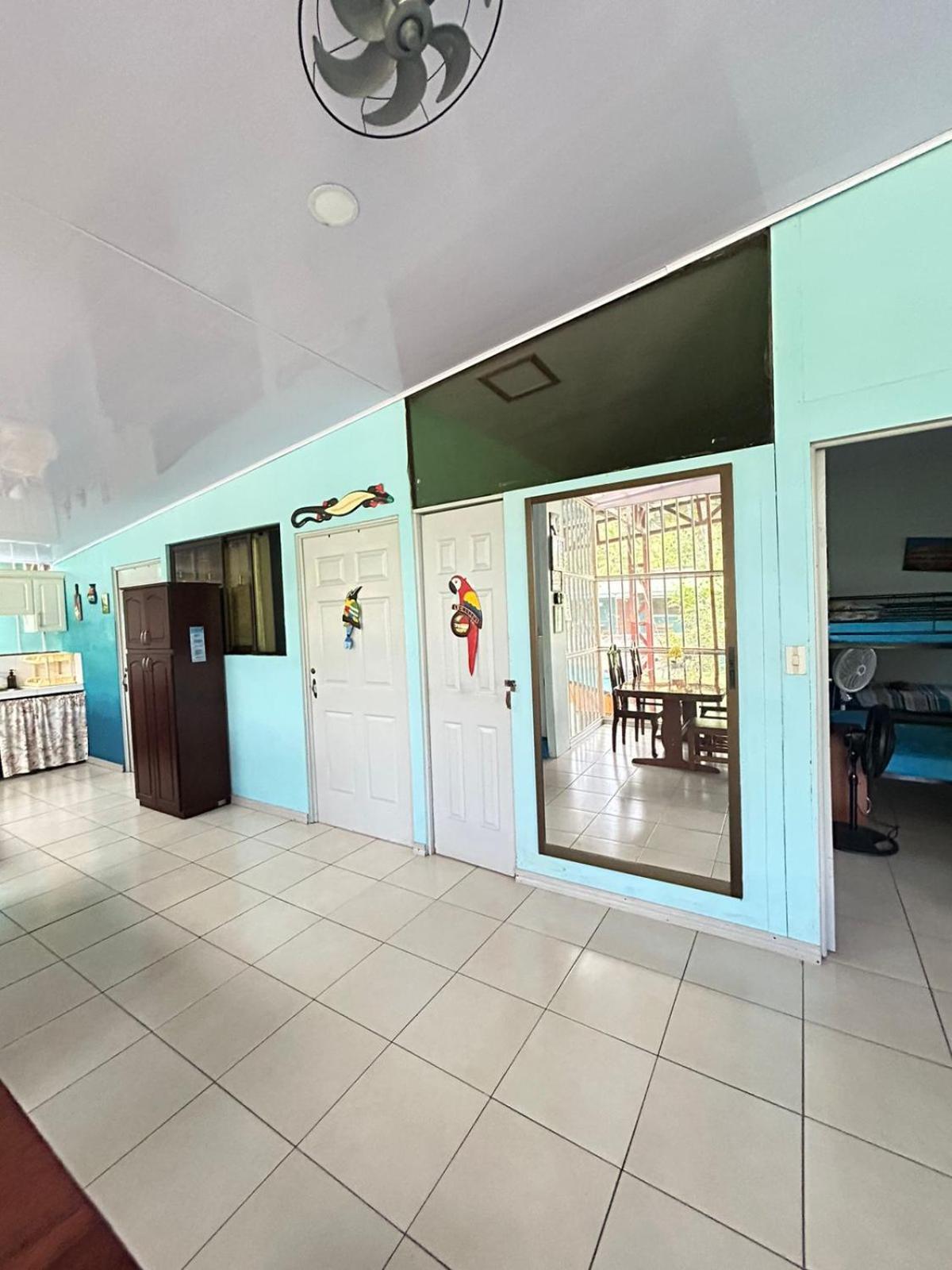 Blue Morpho House B&B Manuel Antonio Esterno foto