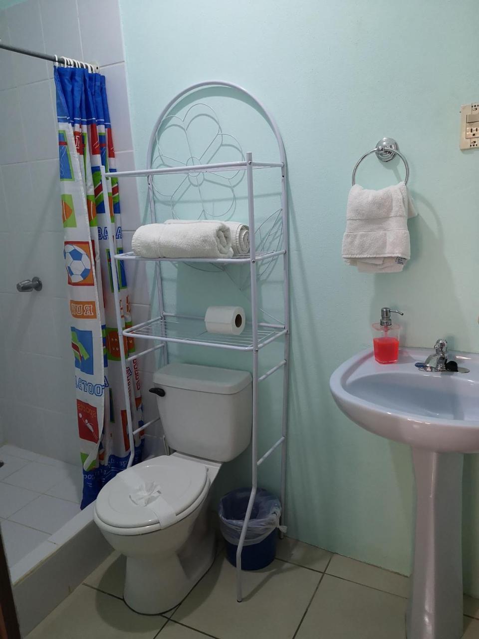 Blue Morpho House B&B Manuel Antonio Esterno foto